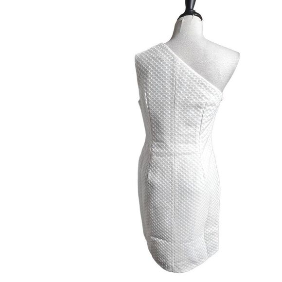 Revolve Asilio Queen B NWT One Sleeve Dress White size M Sold Out Online - Picture 4 of 5